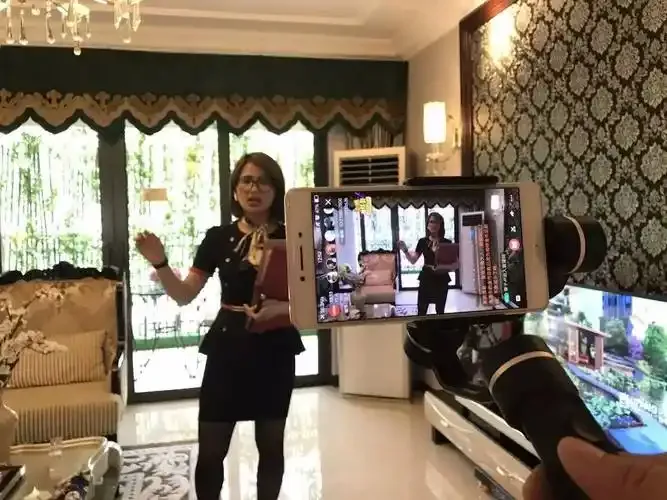 骚逼直播用户评价头像一